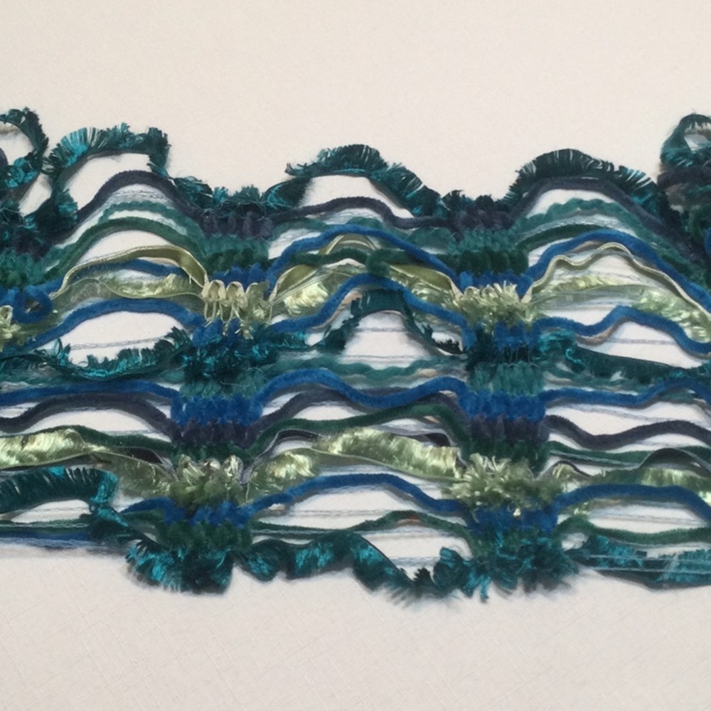 Multiple Strands Yarn Scarf​